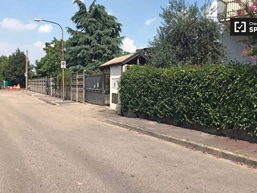 Immagine 18 di Appartamento in affitto  in Via Enrico Caruso a Baranzate