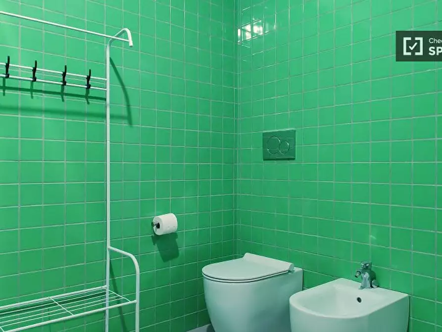 Immagine 12 di Camera condivisa in affitto  in Viale Sarca a Milano