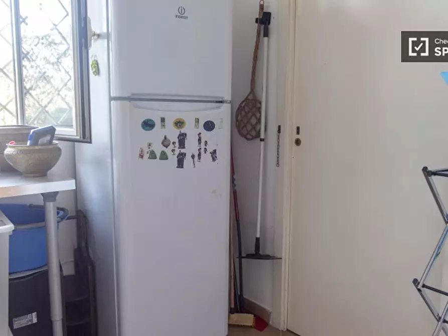 Immagine 12 di Camera condivisa in affitto  in Via Cassia a Roma