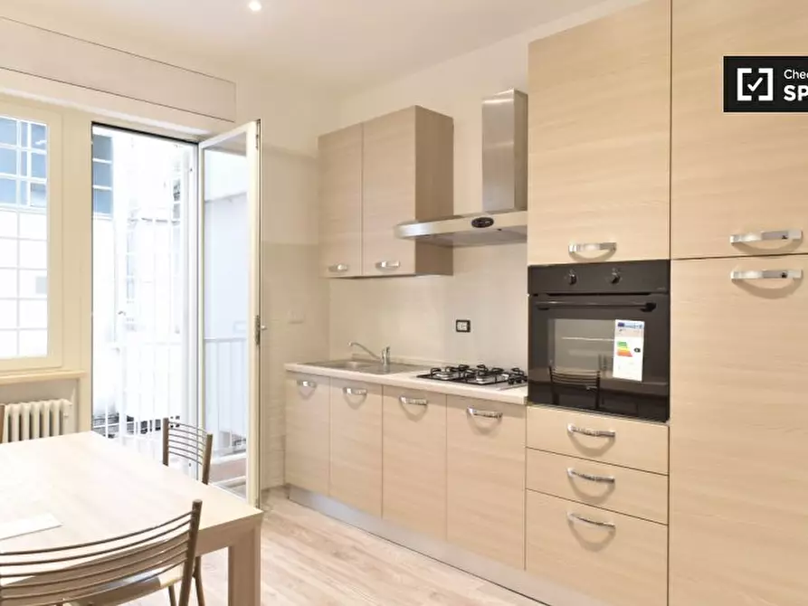 Immagine 13 di Camera condivisa in affitto  in Viale di Vigna Pia a Roma