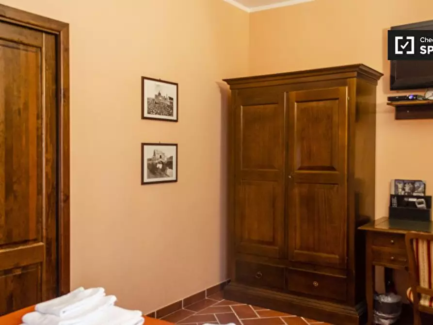 Immagine 4 di Camera condivisa in affitto  in Via Cincinnato, 00175 Roma RM, Italy a Roma