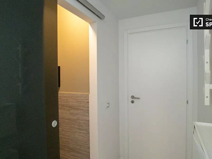 Immagine 15 di Ufficio in affitto  in Piazza Napoli, 20144 Milano MI, Italy a Milano