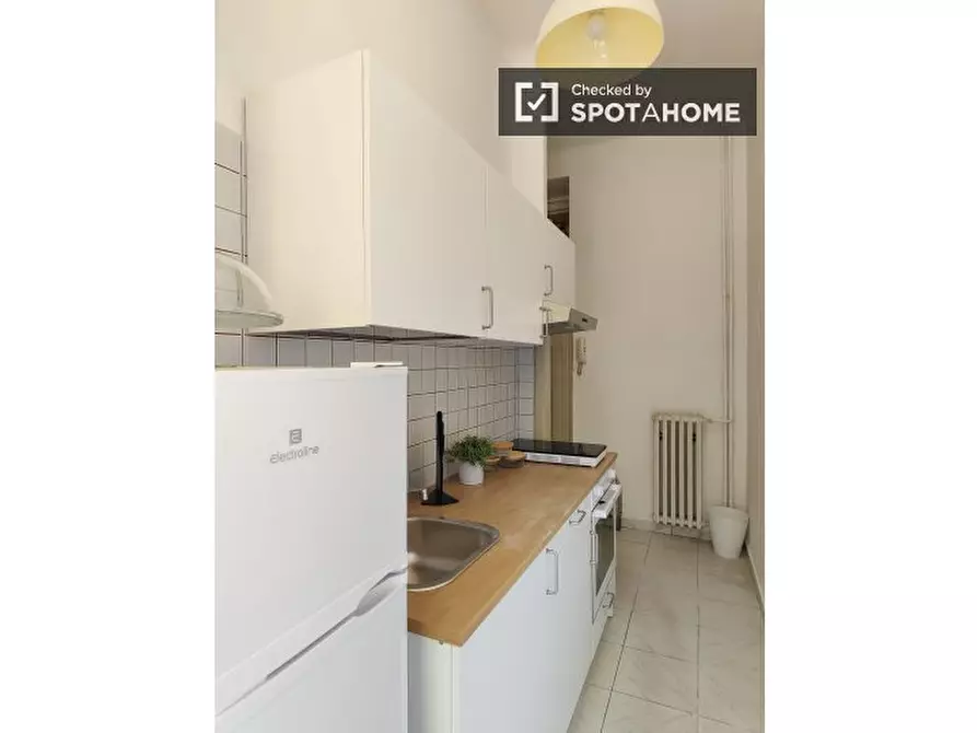 Immagine 11 di Appartamento in affitto  in Viale Romagna a Milano