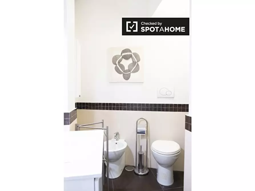 Immagine 6 di Camera condivisa in affitto  in Via Gregorio VII a Roma