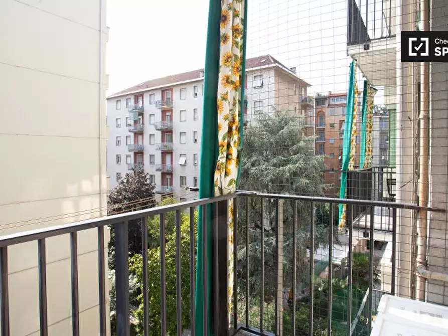 Immagine 17 di Camera condivisa in affitto  in Viale Papiniano a Milano