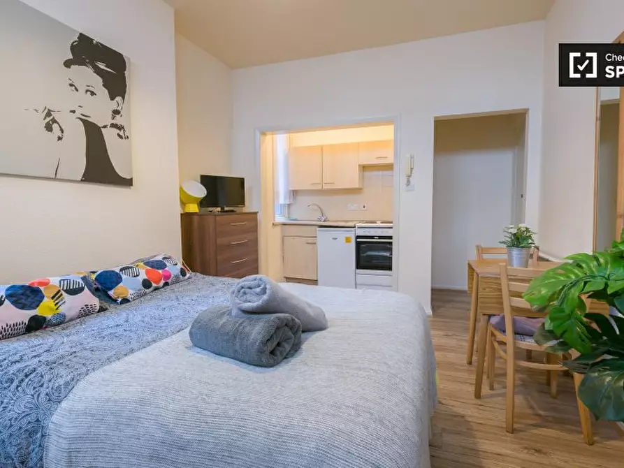 Immagine 6 di Ufficio in affitto  in Park Ave a Brent