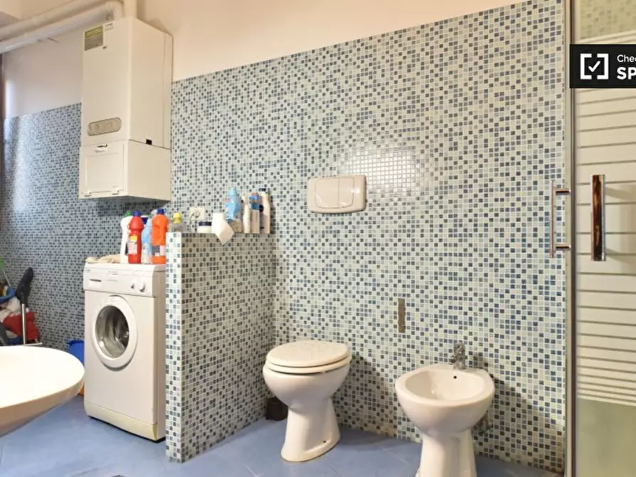 Immagine 16 di Camera condivisa in affitto  in Piazza Vittorio Emanuele II, 00185 Roma RM, Italy a Roma