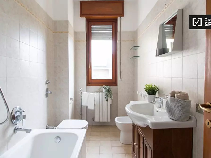 Immagine 12 di Camera condivisa in affitto  in Via Toce a Milano