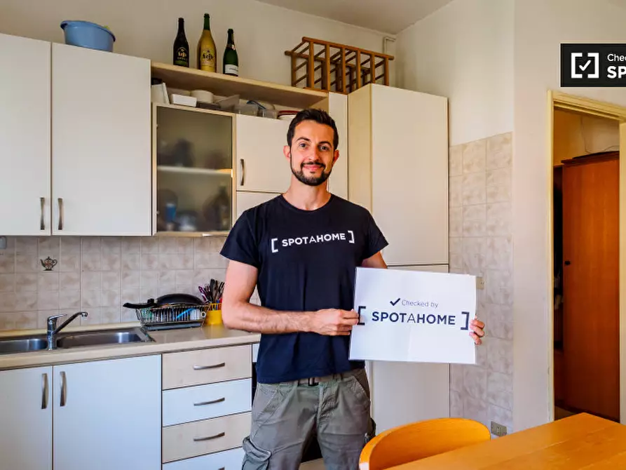 Immagine 10 di Camera condivisa in affitto  in Viale Tibaldi a Milano