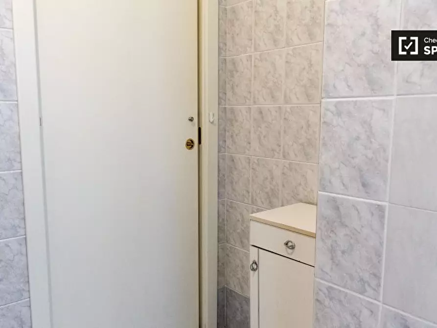 Immagine 17 di Camera condivisa in affitto  in Via Giulio Aristide Sartorio, 00147 Roma RM, Italy a Roma