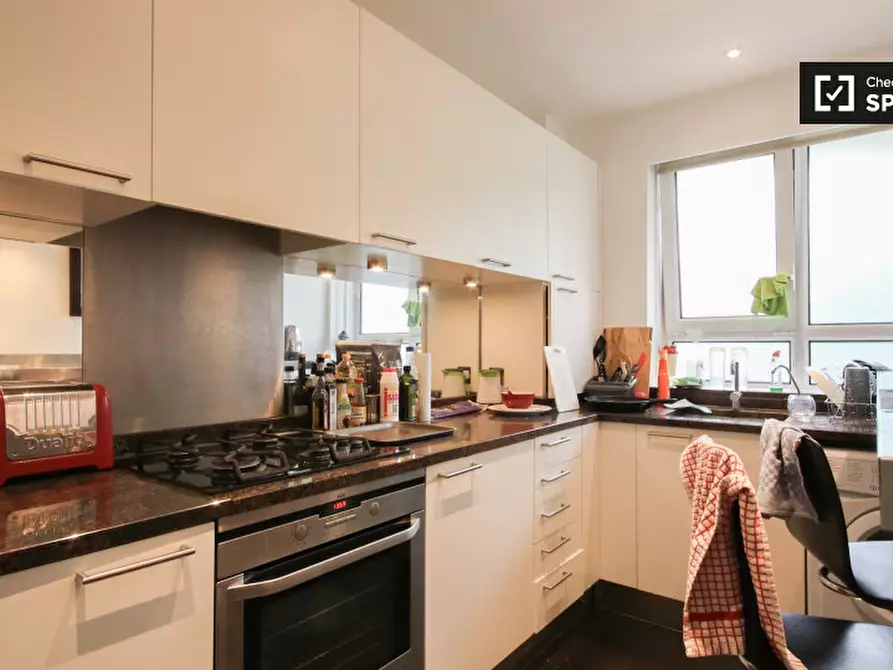 Immagine 6 di Camera condivisa in affitto  in Wiltshire Close a Kensington