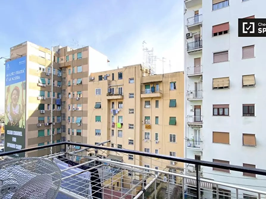 Immagine 11 di Camera condivisa in affitto  in Via Antonio Raimondi a Roma