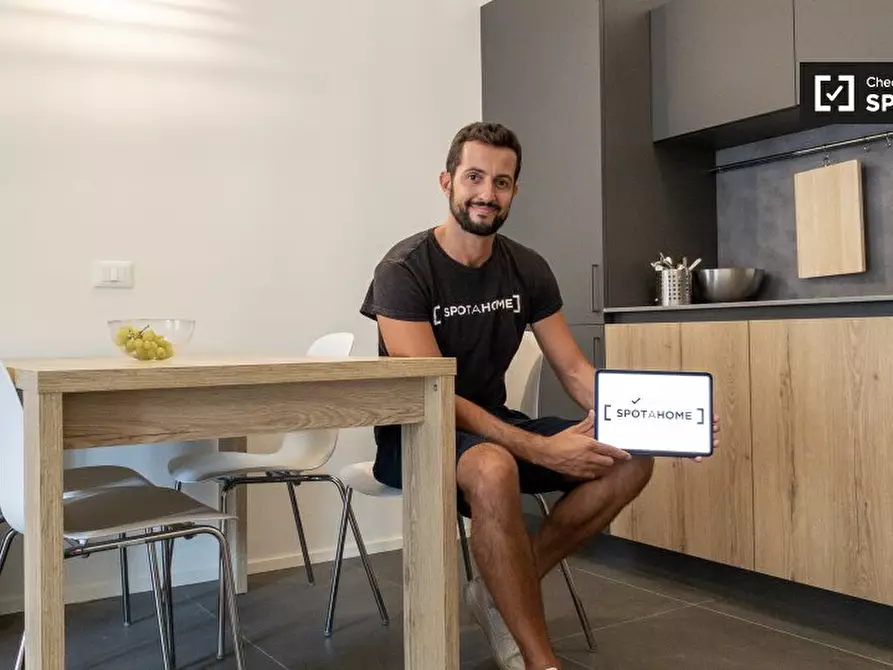 Immagine 11 di Appartamento in affitto  in Via Luigi Canonica a Milano