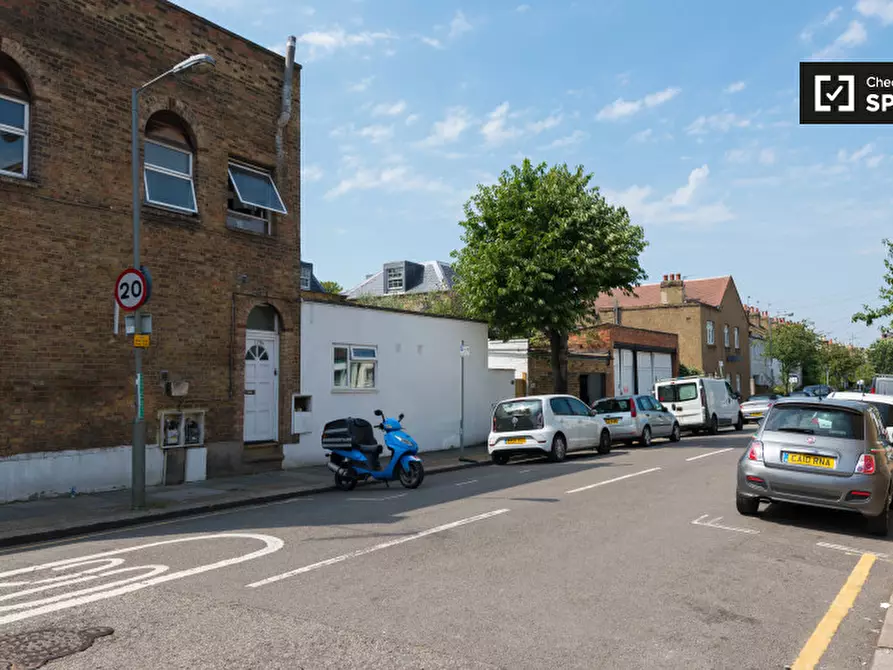 Immagine 8 di Camera condivisa in affitto  in Lower Richmond Road a Wandsworth