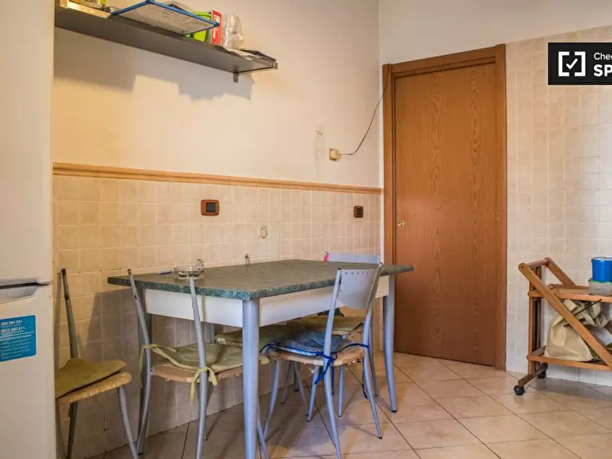 Immagine 9 di Camera condivisa in affitto  in Via Romolo Balzani, 00177 Roma RM, Italy a Roma