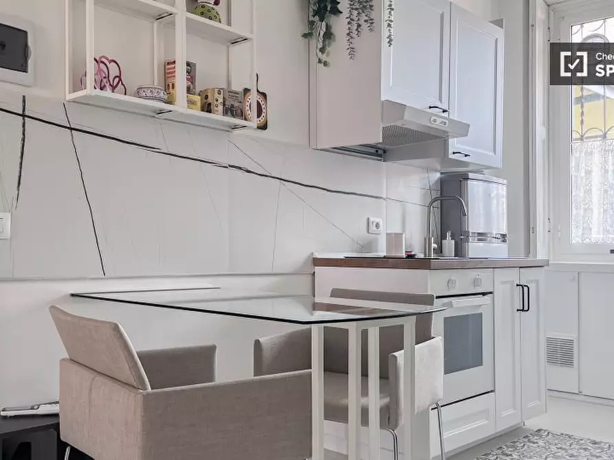 Immagine 5 di Appartamento in affitto  in Via Riva di Trento a Milano