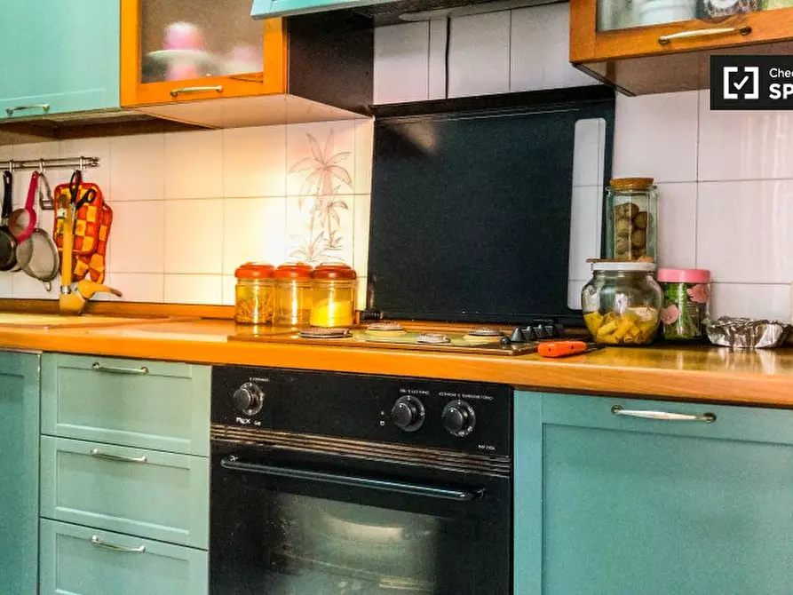 Immagine 9 di Camera condivisa in affitto  in Via Giuseppe Berneri a Roma