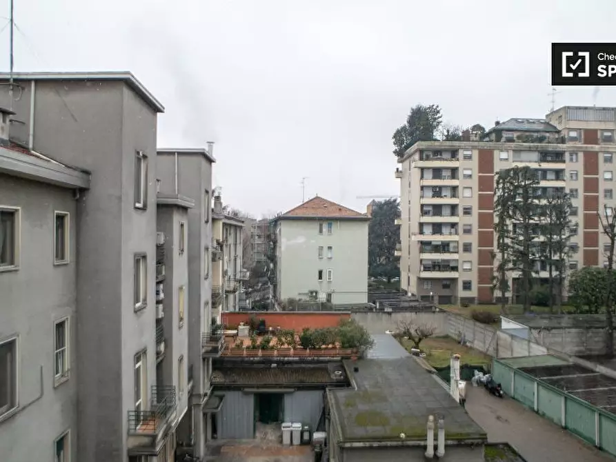 Immagine 13 di Camera condivisa in affitto  in Via Rutilia a Milano