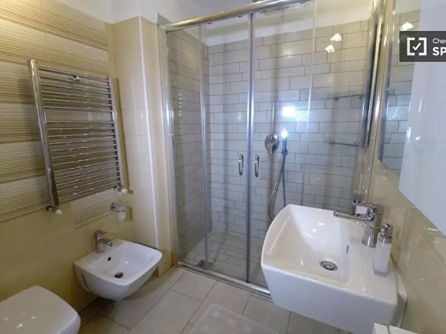 Immagine 8 di Appartamento in affitto  in Via Garegnano a Milano