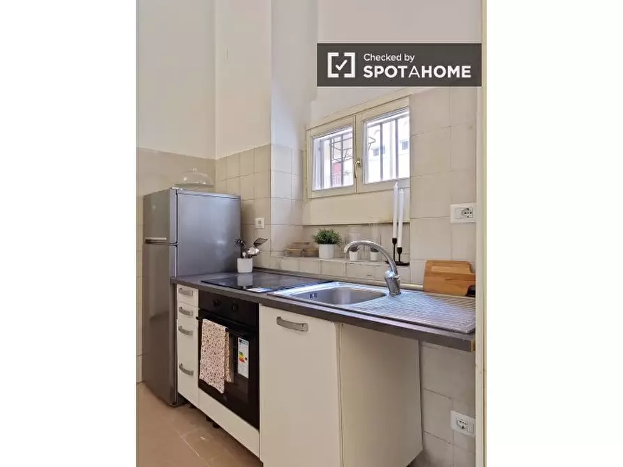 Immagine 5 di Camera condivisa in affitto  in Via Anton Giulio Barrili a Milano