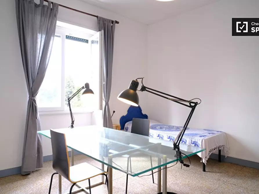 Immagine 16 di Camera condivisa in affitto  in Via Mirandola a Roma