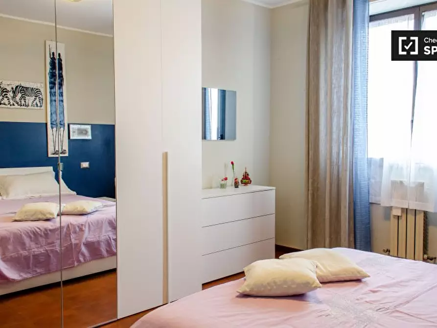 Immagine 3 di Camera condivisa in affitto  in Via Benedetto Croce, 00142 Roma RM, Italy a Roma