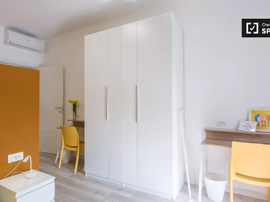 Immagine 3 di Camera condivisa in affitto  in Piazzale Siena a Milano