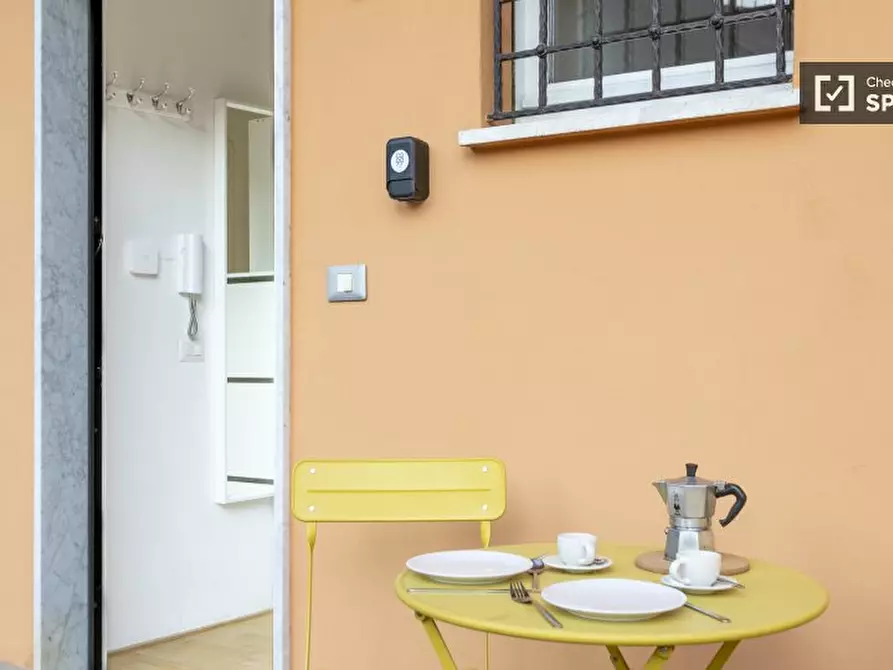 Immagine 12 di Ufficio in affitto  in Via delle Forze Armate a Milano