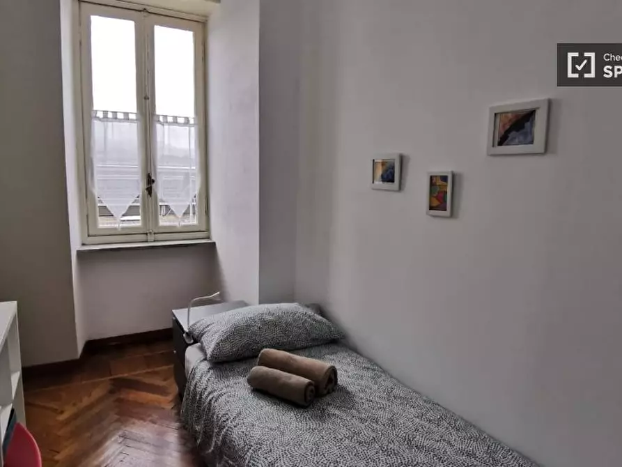 Immagine 3 di Camera condivisa in affitto  in Piazza Tancredi Galimberti a Torino