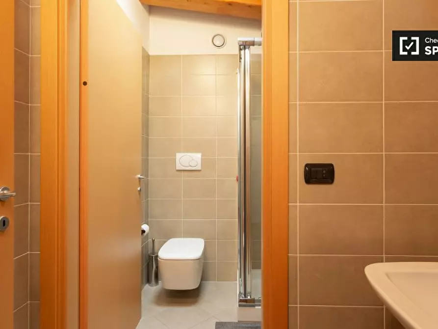 Immagine 17 di Camera condivisa in affitto  in Viale dell'Innovazione a Milano