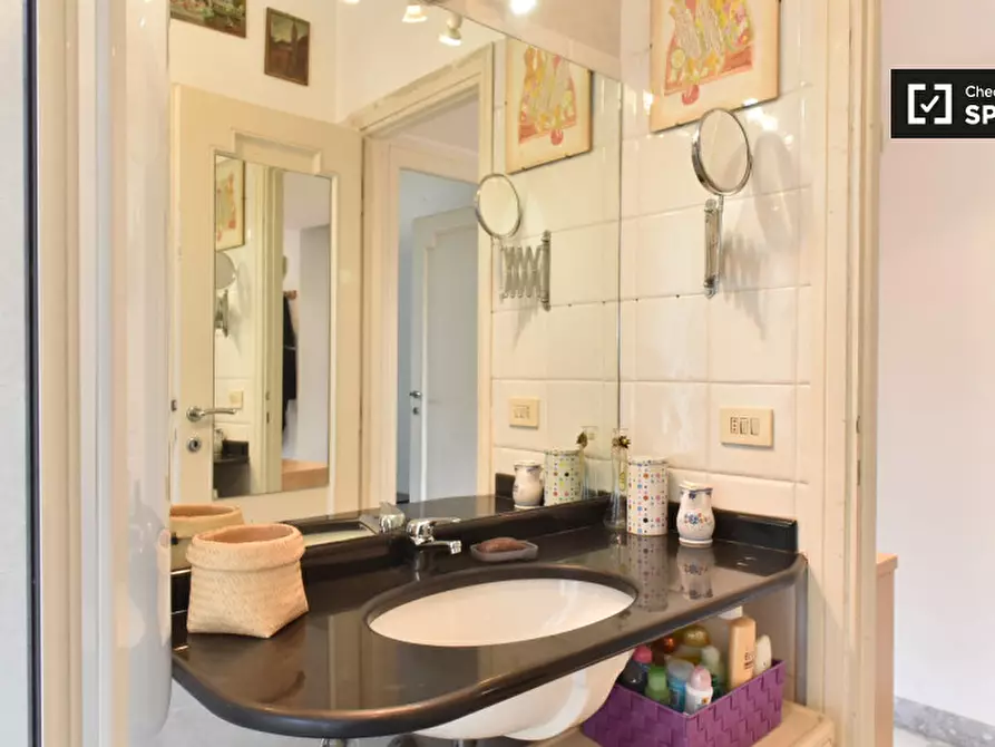 Immagine 18 di Camera condivisa in affitto  in Via Pienza a Roma