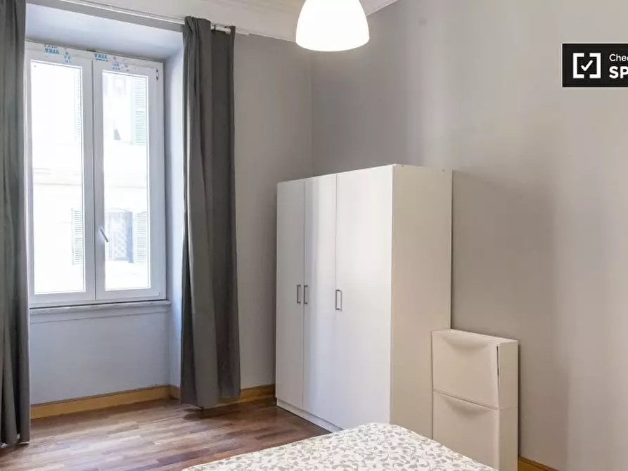 Immagine 2 di Camera condivisa in affitto  in Via Garigliano, 00198 Roma RM, Italy a Roma