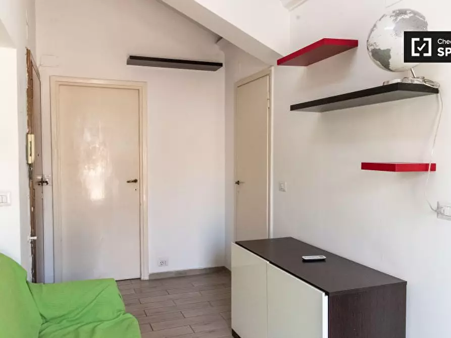 Immagine 16 di Appartamento in affitto  in Via Novacella a Roma