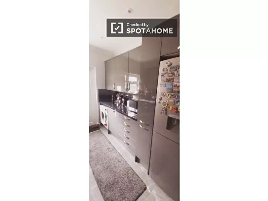 Immagine 12 di Camera condivisa in affitto  in Blackbush Ave, Romford RM6 5TU, UK a Barking