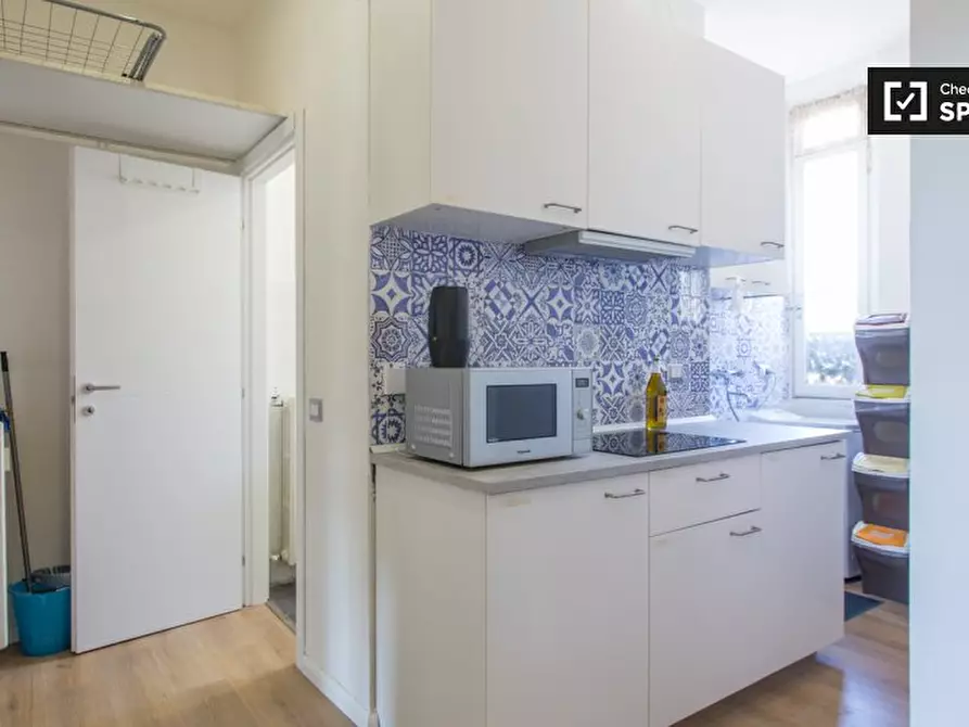 Immagine 4 di Camera condivisa in affitto  in Via Camillo e Otto Cima a Milano