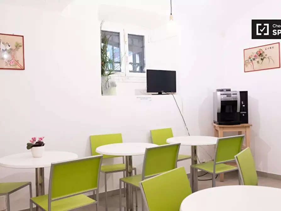 Immagine 8 di Camera condivisa in affitto  in Via dei Giovi, 00141 Roma RM, Italy a Roma