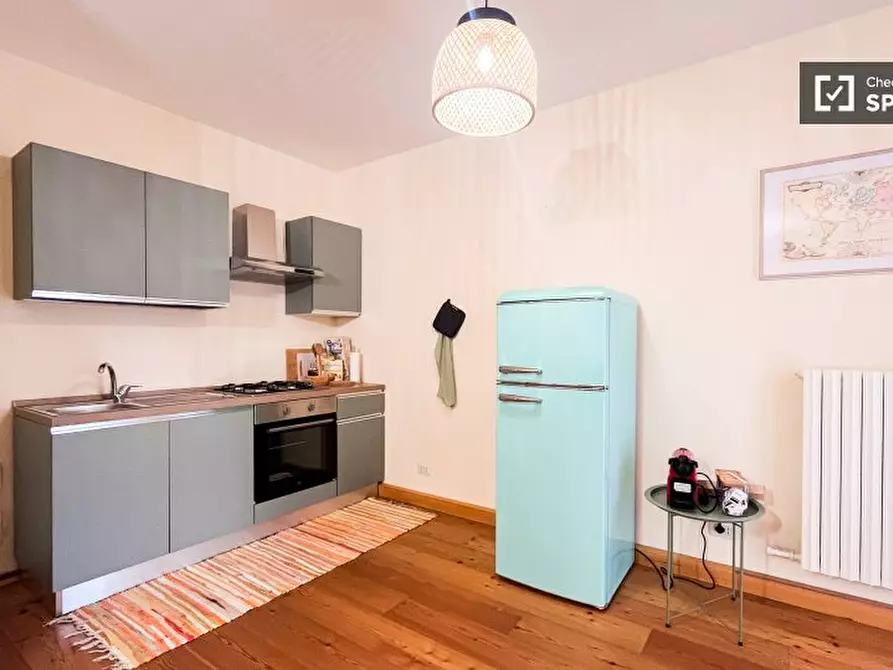 Immagine 5 di Appartamento in affitto  in Via Scaldasole a Milano