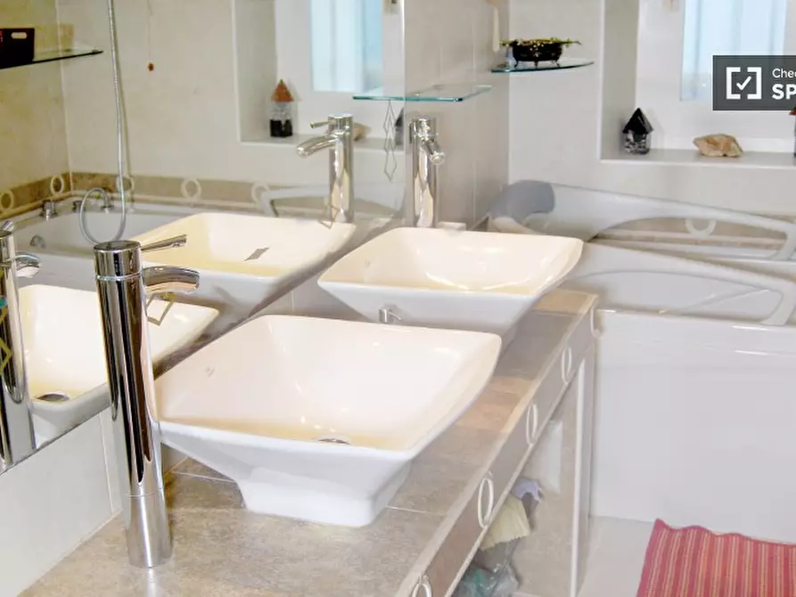 Immagine 4 di Appartamento in affitto  in Via Brighenti a Milano