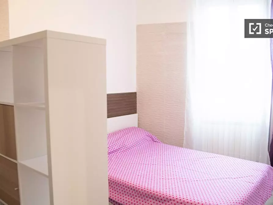 Immagine 2 di Appartamento in affitto  in Via del Forte Braschi a Roma