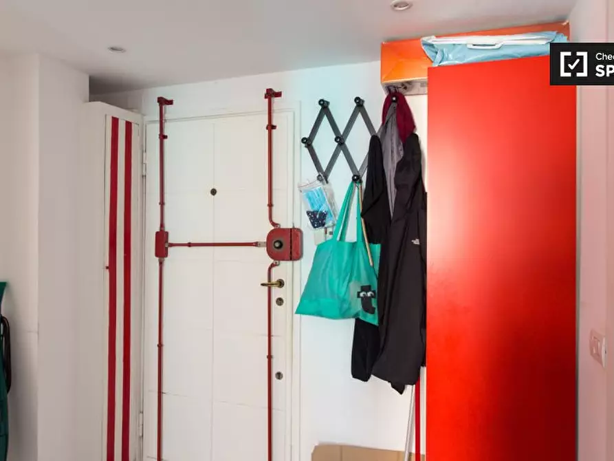 Immagine 12 di Camera condivisa in affitto  in Via degli Imbriani a Milano