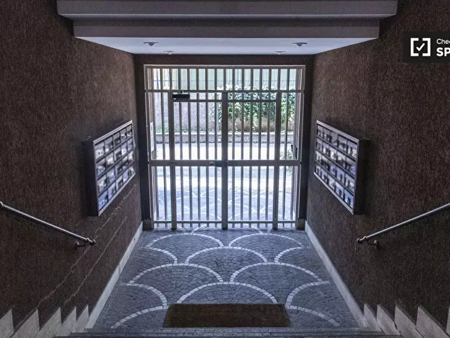 Immagine 14 di Camera condivisa in affitto  in Largo Francesco Anzani a Roma