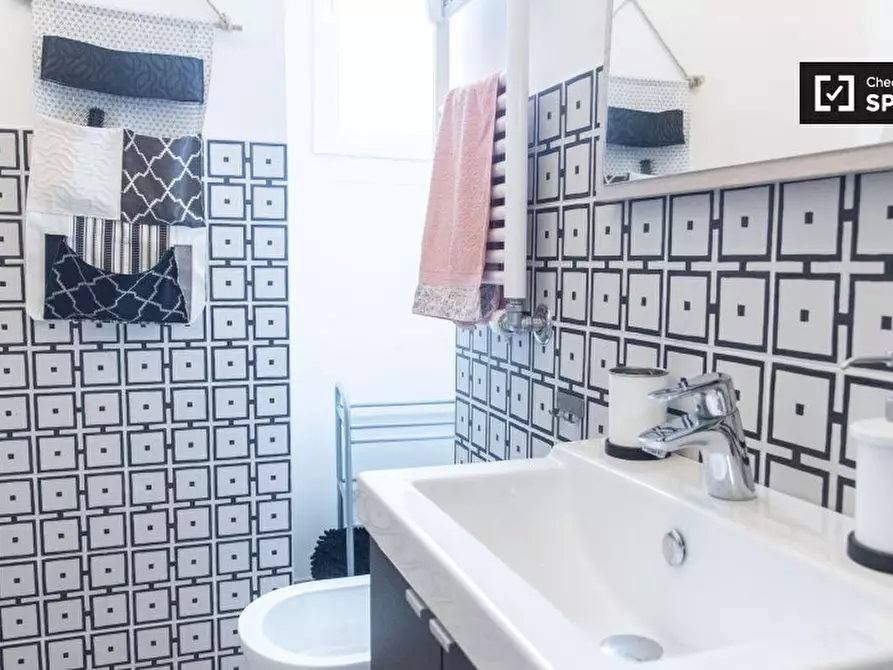 Immagine 3 di Appartamento in affitto  in Via la Spezia a Roma