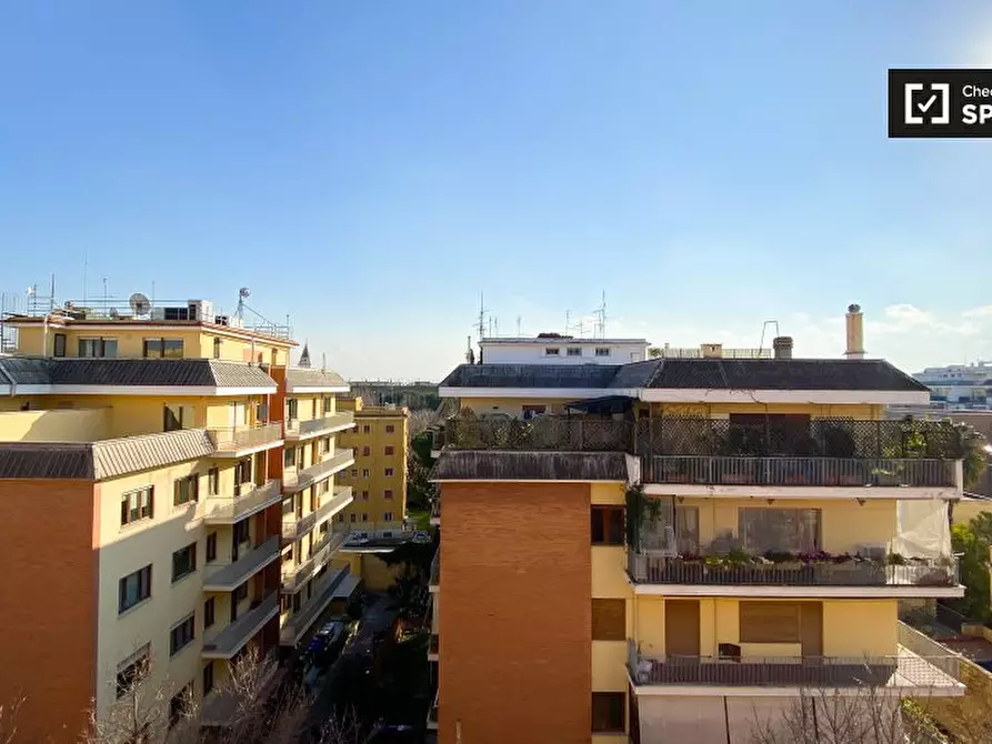 Immagine 14 di Appartamento in affitto  in Via dei Ramni a Roma
