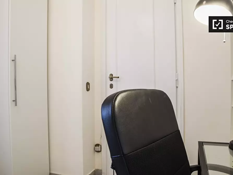 Immagine 4 di Camera condivisa in affitto  in Via Angelo Emo, 00136 Roma RM, Italy a Roma