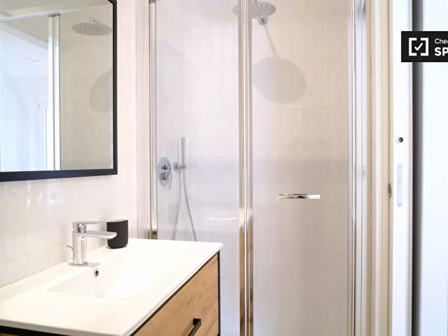 Immagine 7 di Camera condivisa in affitto  in Largo Ettore Marchiafava a Roma