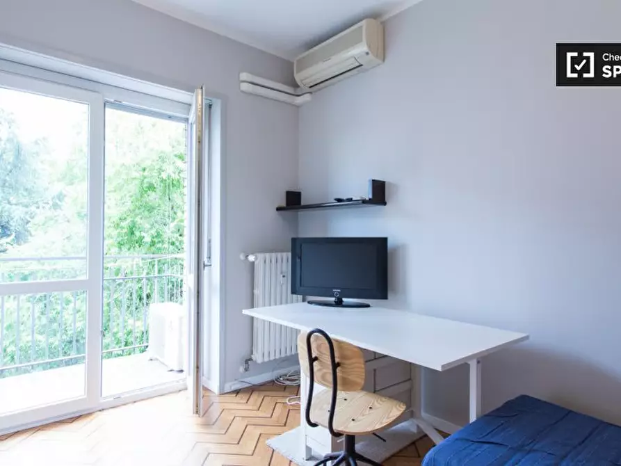 Immagine 16 di Camera condivisa in affitto  in Piazza S. Giuseppe a Milano