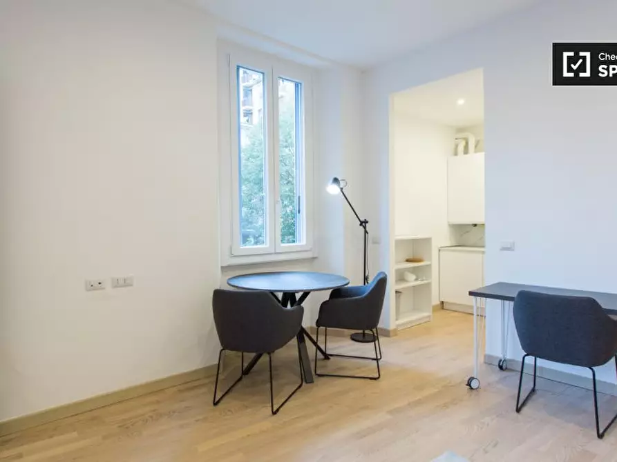 Immagine 6 di Ufficio in affitto  in Via Brusuglio a Milano