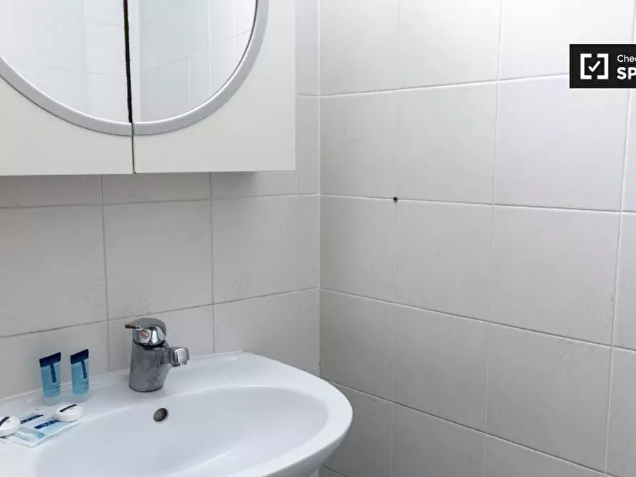 Immagine 9 di Appartamento in affitto  in Via Guido Guinizelli a Roma