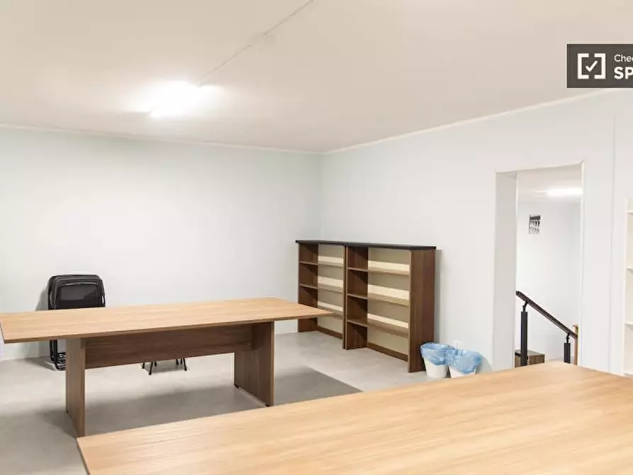 Immagine 16 di Camera condivisa in affitto  in Via di Carcaricola a Roma