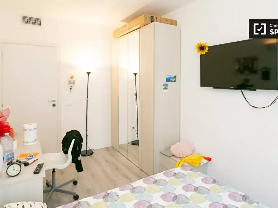 Immagine 5 di Camera condivisa in affitto  in Via Francesco Caracciolo, 20155 Milano MI, Italy a Milano